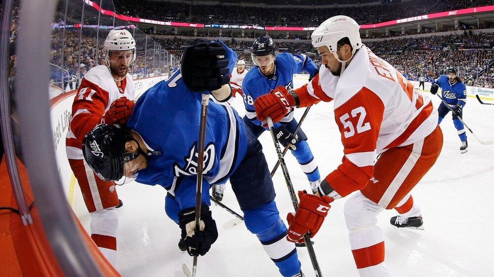 Red Wings - Jets 2.jpg