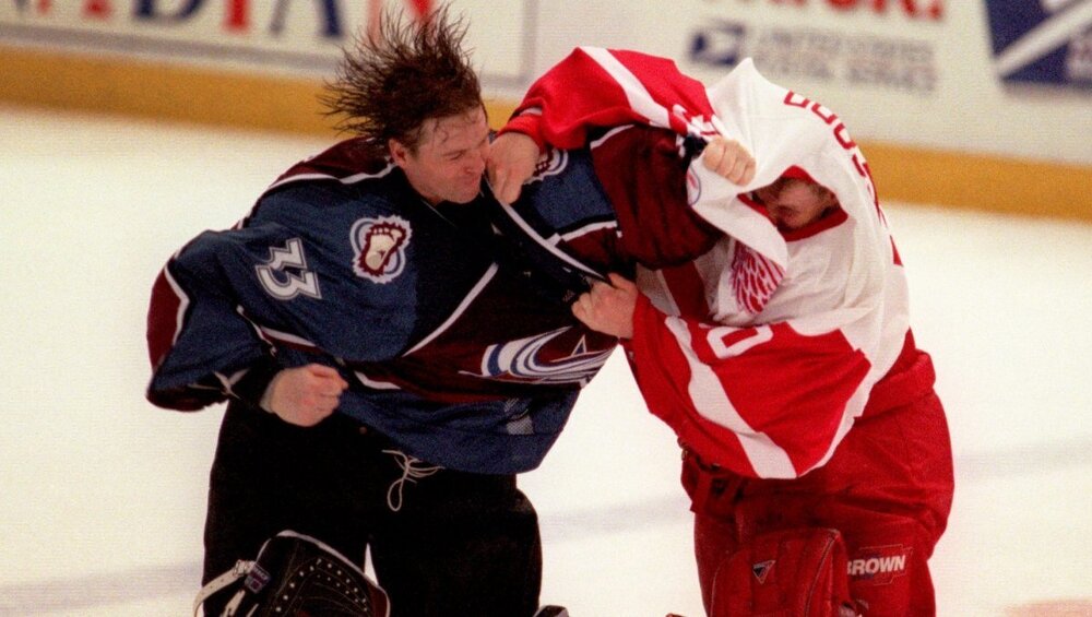 Red Wings - Avalanche 2.jpg