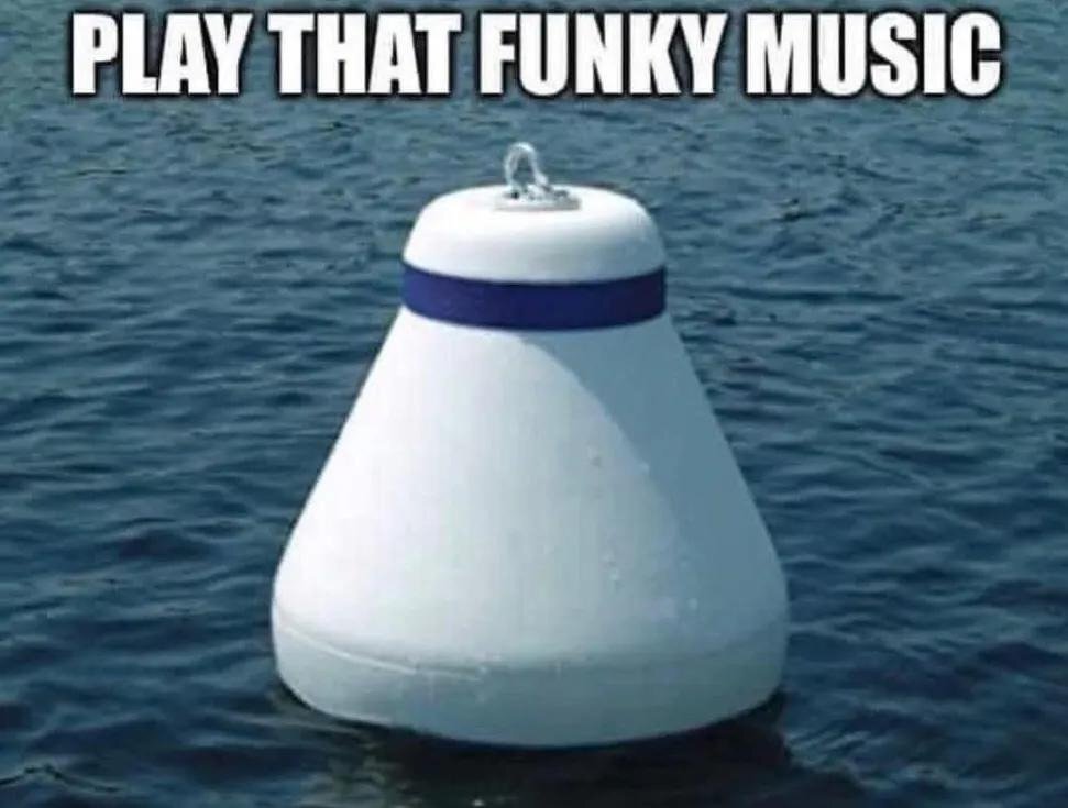 whitebuoy.jpg.a14eac7523113076cdb8cc9edf106cbc.jpg